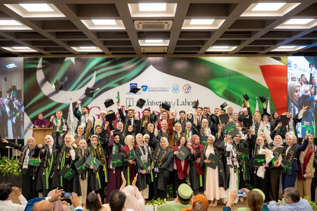 Palestinian Students Graduate with BDS Degrees in Lahore palestine students